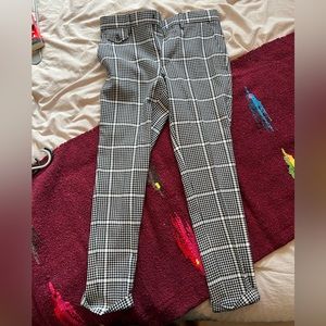 Plaid checkered pattern pants size 31